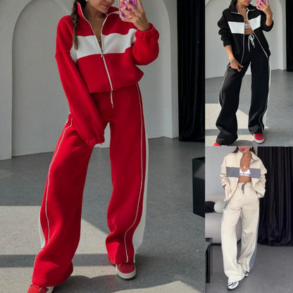 Vrouwelijke tweedelige kleurcontrasterende sportkleding