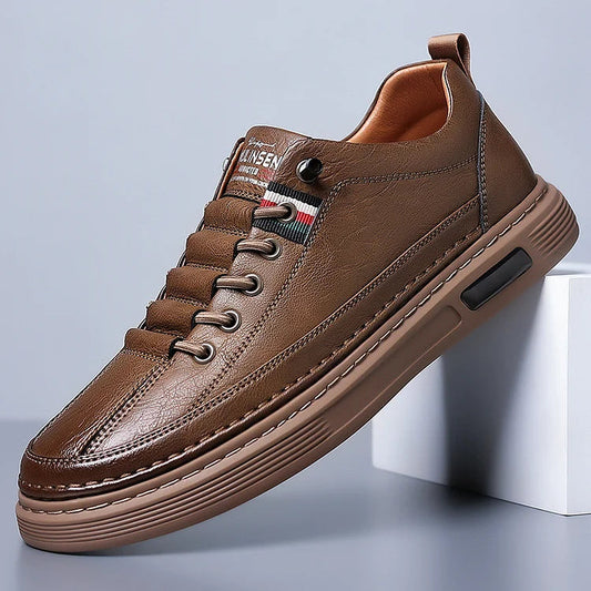 Italiaanse handgemaakte leren schoenen, ademende vrijetijdsschoenen