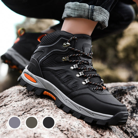 Hoge, lichte en slipvaste wandelschoenen