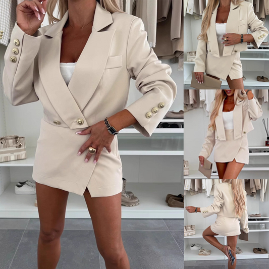Dames korte blazer met splitrok en broek