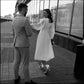 Elegante midi-jurk met V-hals, bisschopsmouwen en A-lijn voor dames