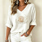 🌸 Nieuwe Collectie 👕 Dames V-Hals T-Shirt met Print – Trendy design, comfortabele pasvorm & stijlvolle dagelijkse look ✨